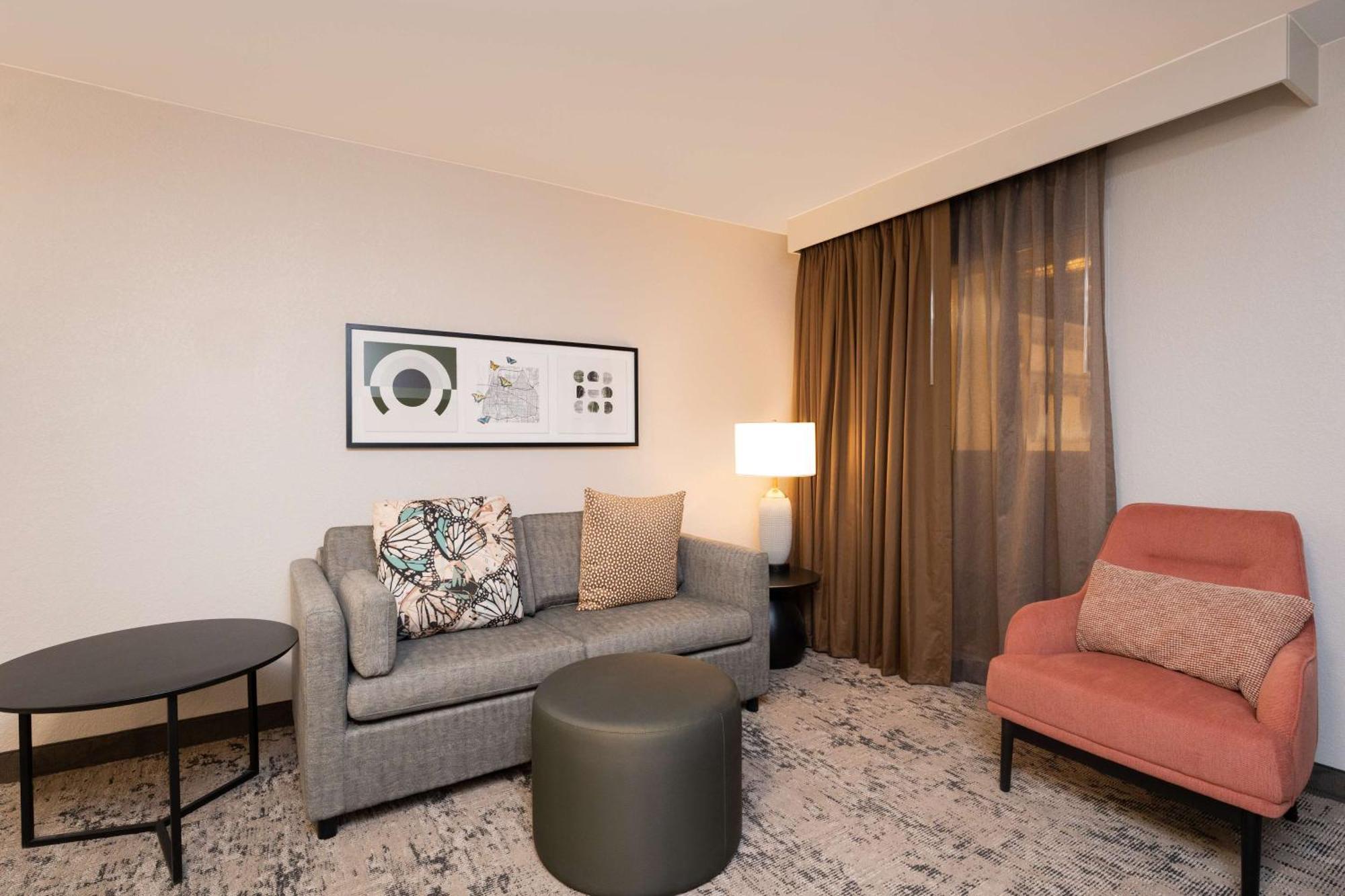 Embassy By Hilton East Germantown Area Hotel