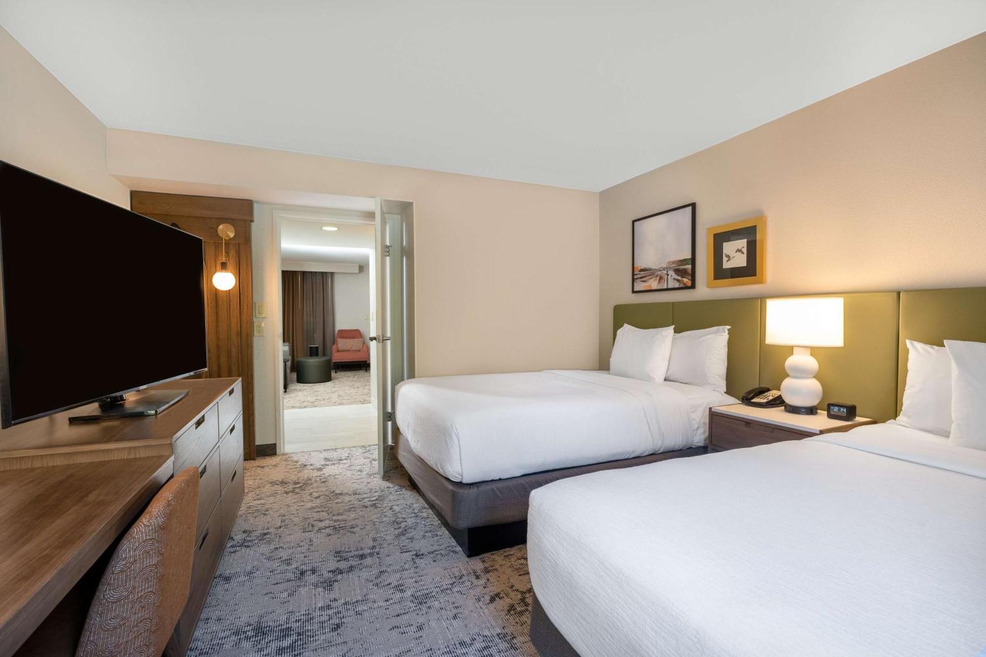 Embassy By Hilton East Germantown Area 3*