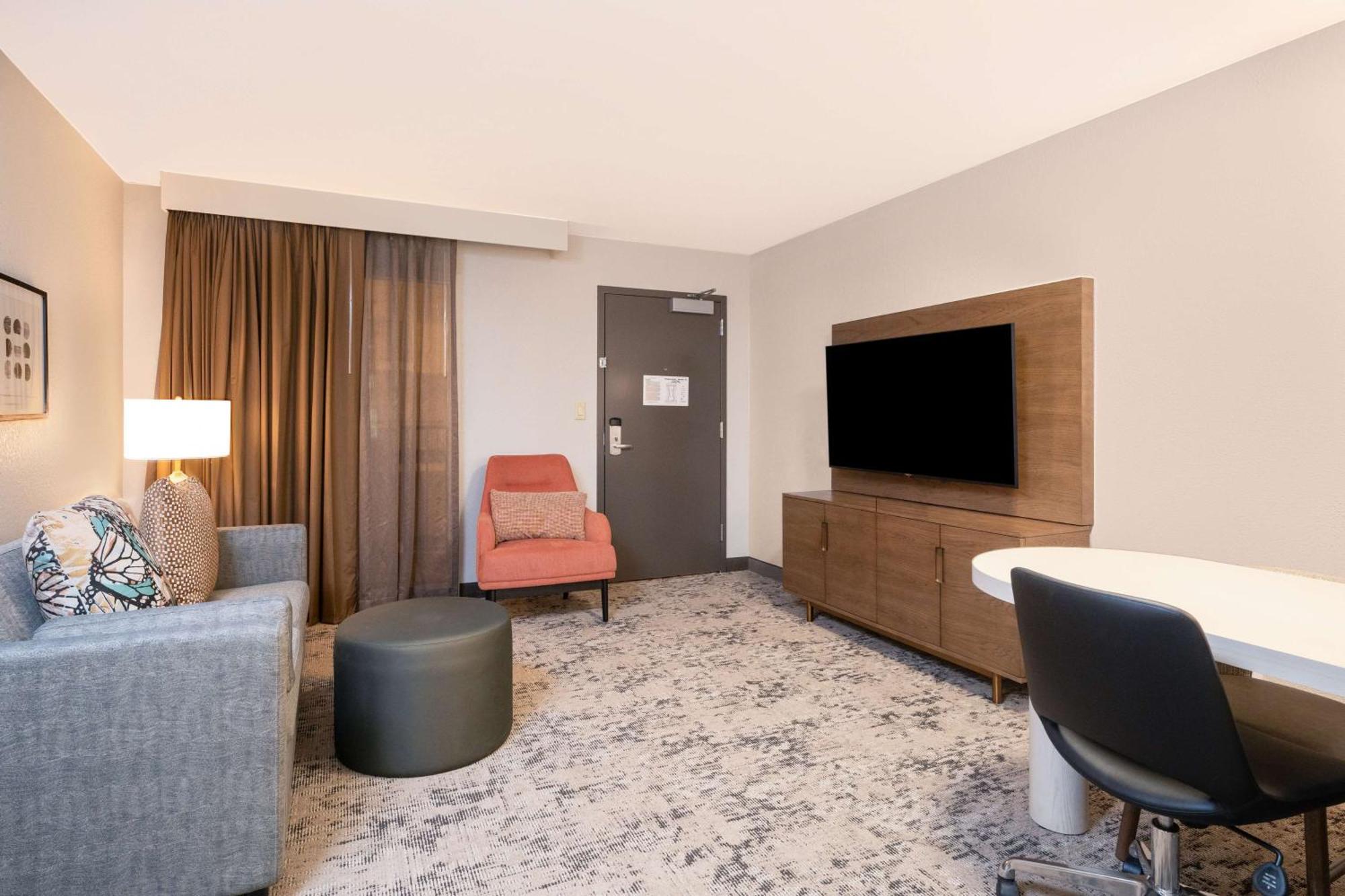 Embassy By Hilton East Germantown Area Hotel 3*