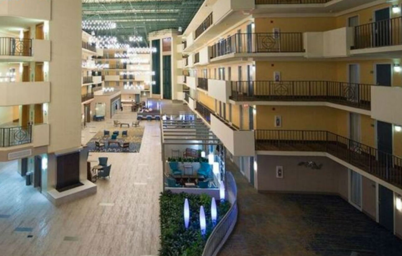 Hotel Embassy By Hilton East Germantown Area